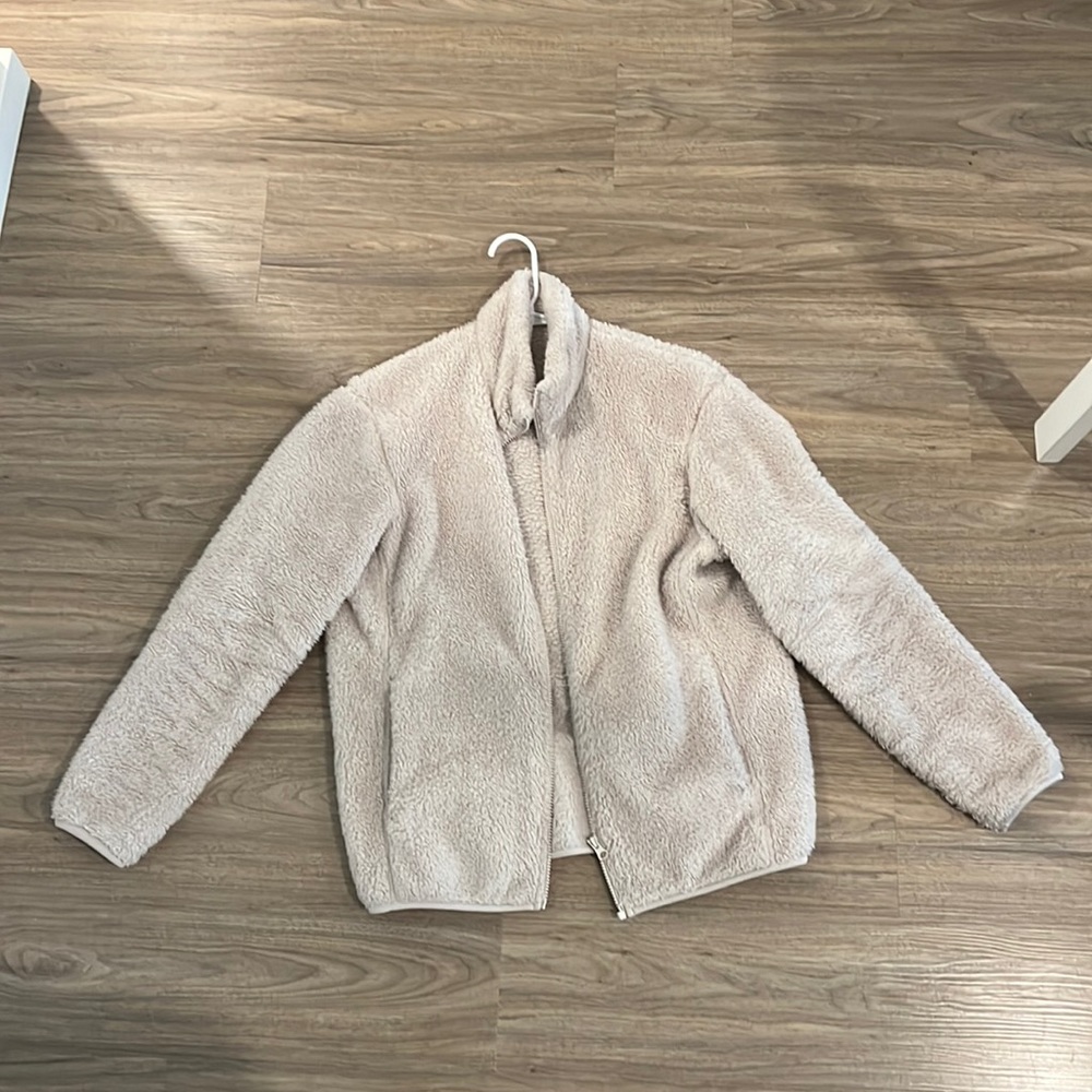 lightweight yarn fleece jacket